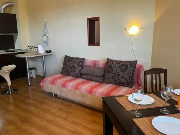 Geräumige 2-Zimmer-Wohnung am Blac 291137005 groß